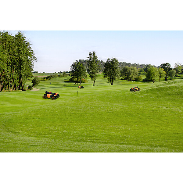 S26 Pitchbook Terranox Golf Court
