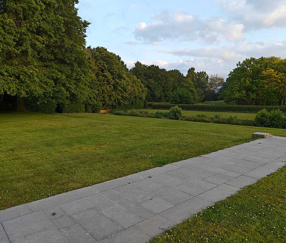 0b0dbbcc eefe 4a89 85b4 10cfee17c5f7